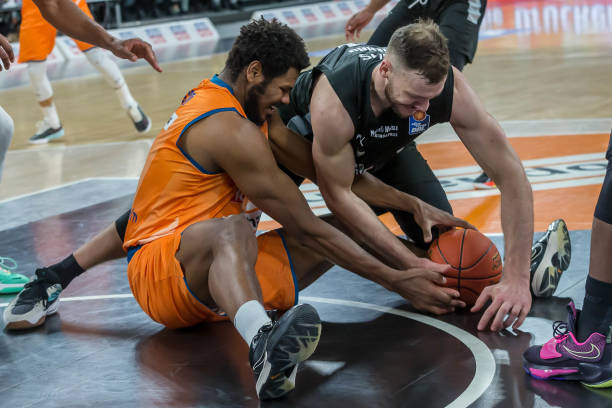 更是对自我 更是对自我